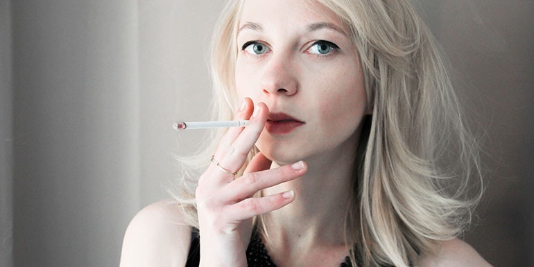 Smoking linked with increased risk of most common type of breast cancer